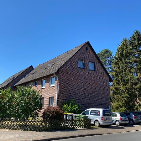 Stilvolle 2 Schlafzimmer Apartments Heidegarten, Osterheide, Zentrum Шнефердинген Экстерьер фото