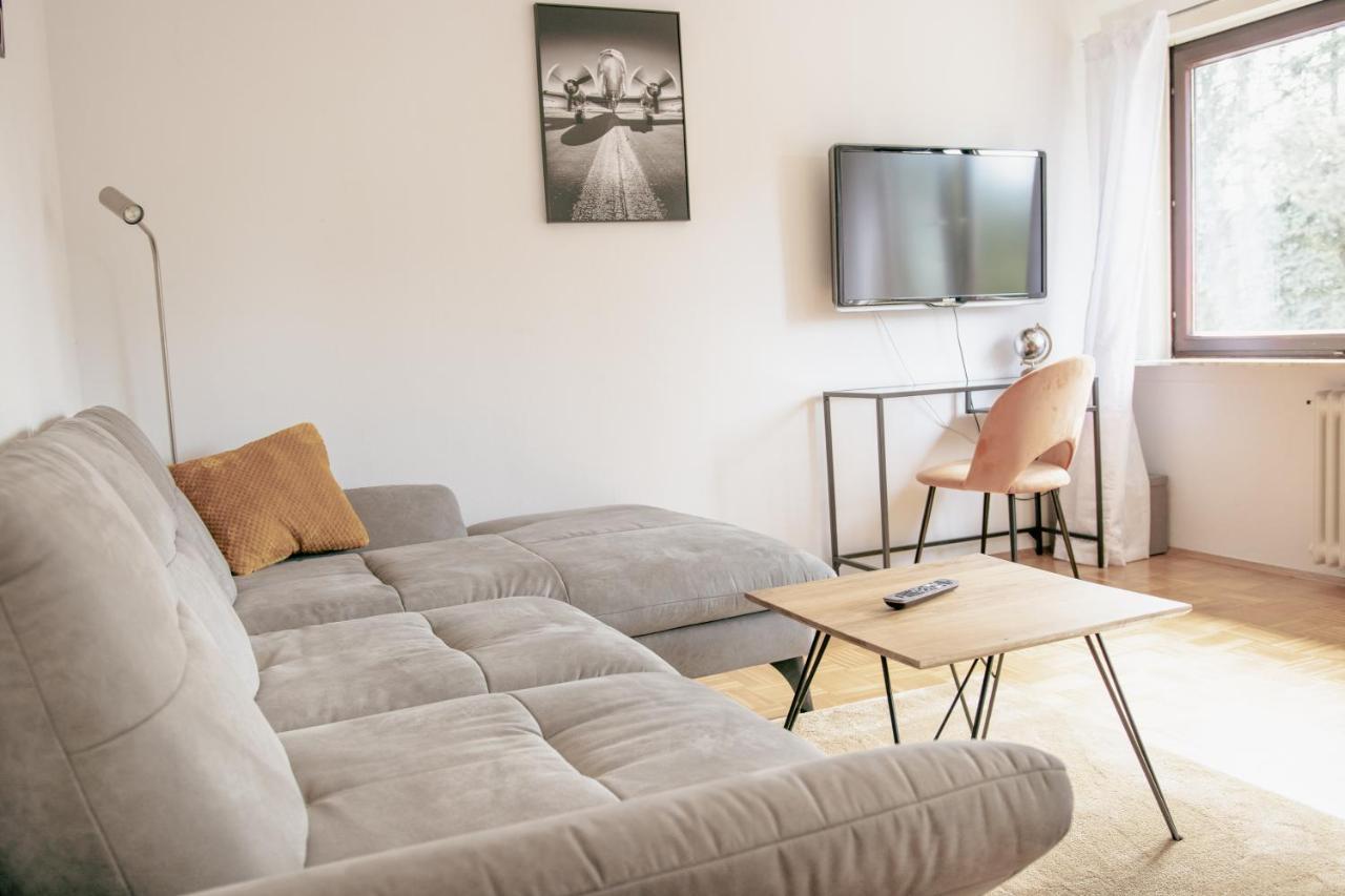 Stilvolle 2 Schlafzimmer Apartments Heidegarten, Osterheide, Zentrum Шнефердинген Экстерьер фото