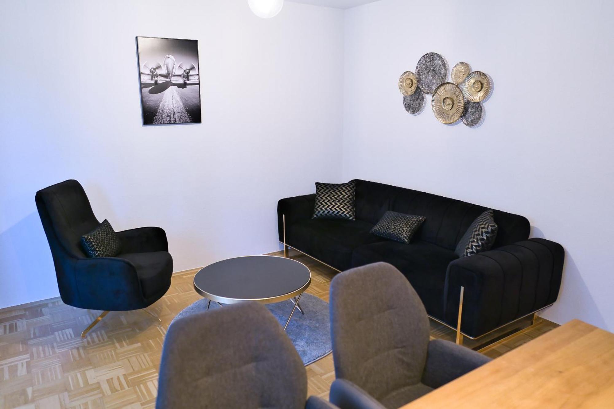 Stilvolle 2 Schlafzimmer Apartments Heidegarten, Osterheide, Zentrum Шнефердинген Экстерьер фото